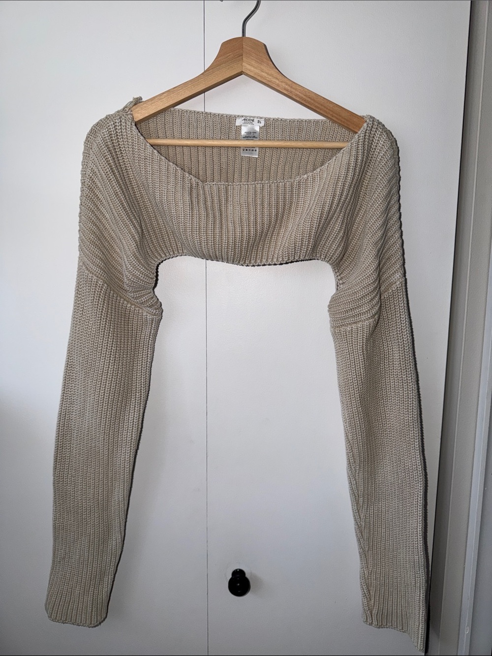 Ardene Women’s Cropped Sleeve Bolero Sweater in Beige